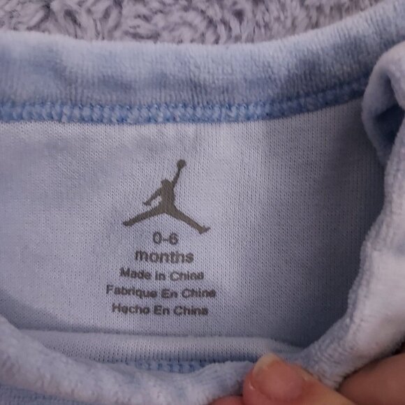 Jordan Body Suit Baby 0-6 Months Nike Air Terry Cloth Snap Button Blue Boy Logo - Picture 3 of 8